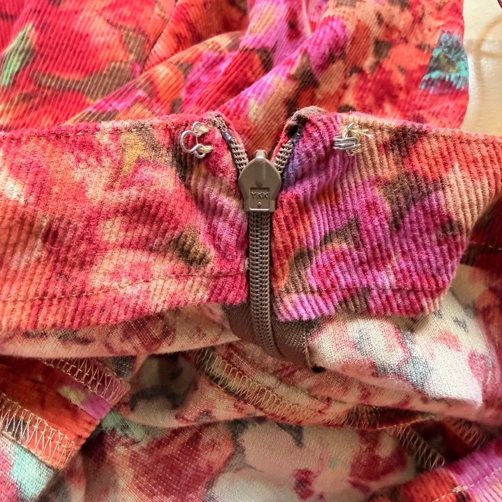Eddie Bauer corduroy Floral‎ knee length skirt 2